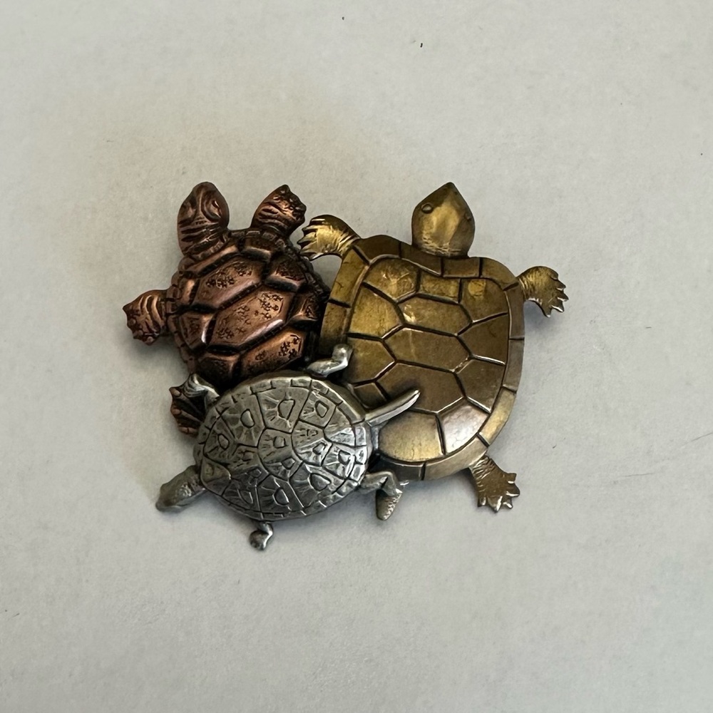 Womens vintage tri color metal turtle brooch‎ pin